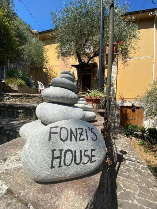 Fonzi'S House Apartment La Spezia Exterior photo